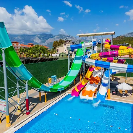 Sailor's Club Üdülőközpont 5*