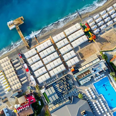 Üdülőközpont Sailor's Club 5*